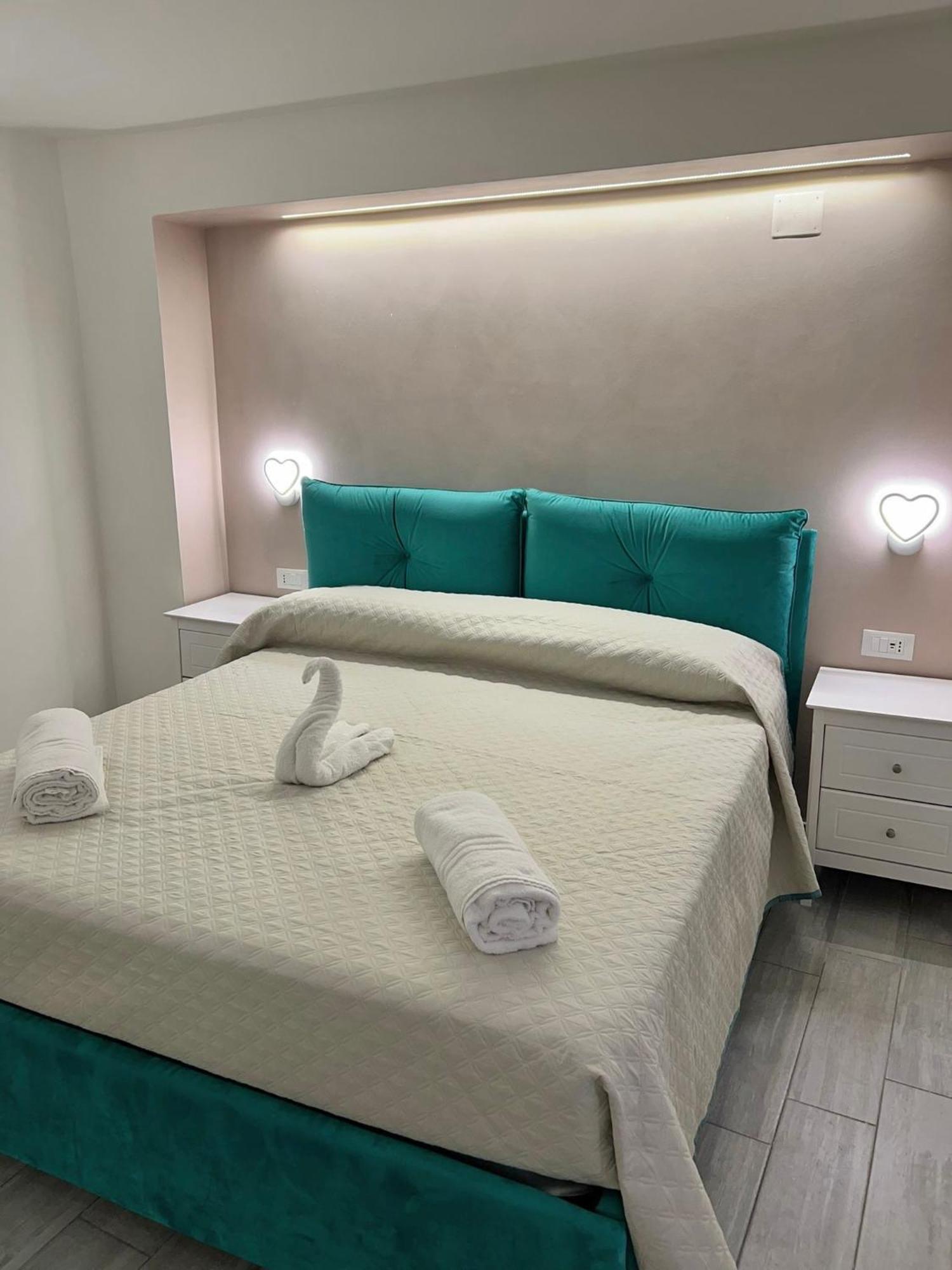 Costa Degli Dei Rooms 피조 외부 사진